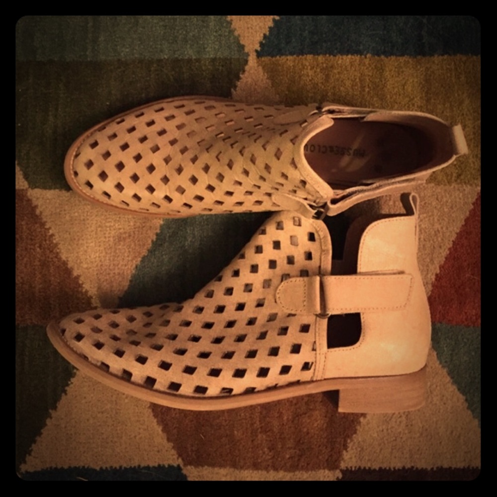 Perforated booties